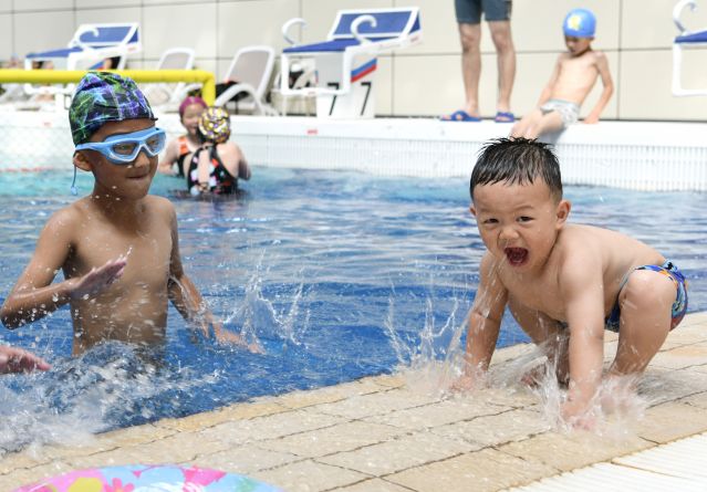 #（社会）（4）夏日戏水 乐享清凉(2502389)-20220713094708.JPG