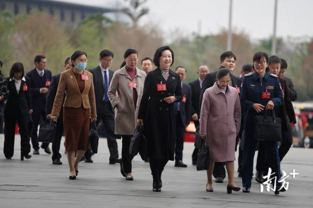 南方+ 张梓望 拍摄