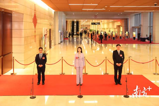 南方+ 张梓望 拍摄