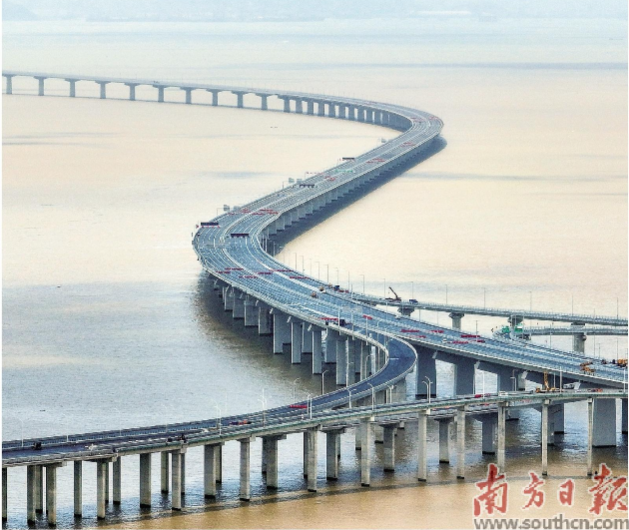 在深中通道西侧，南中高速万顷沙支线也将在今年通车，届时广州与深圳将首度实现陆路直连。余妍玲 摄