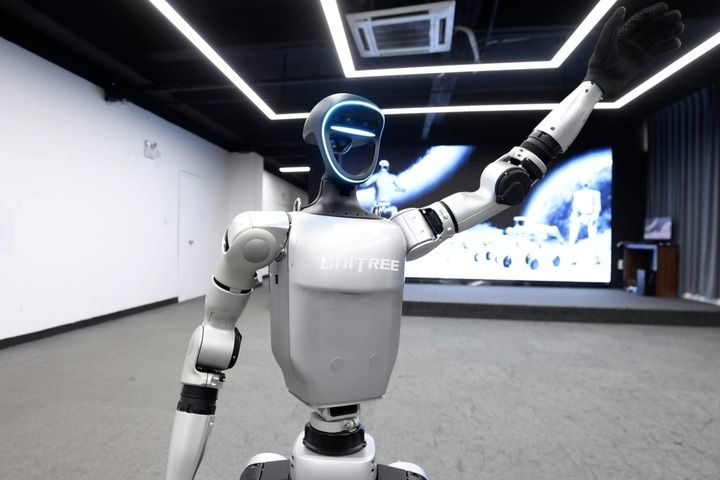 2024年11月7日拍摄的杭州宇树科技有限公司的Unitree G1人形智能体。新华社记者 韩栋晖 摄