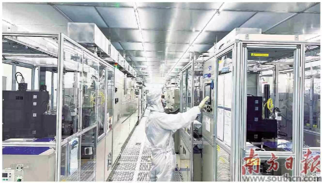 廣東微容科技有限公司的車間。南方日?qǐng)?bào)記者 許舒智 攝