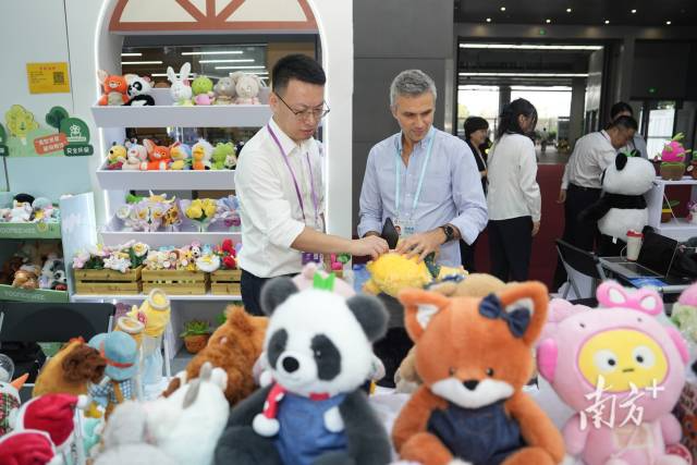 南方+ 钟志辉 拍摄