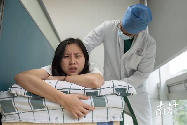 楊曉婷的腰傷在廣東省中醫(yī)院接受治療。