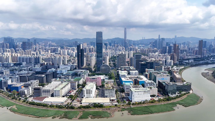 这是深圳河套深港科技创新合作区（2025年4月24日摄，无人机照片）。新华社记者 梁旭 摄