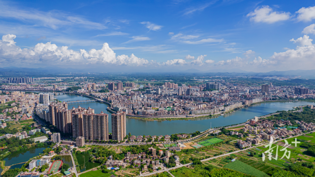 四会城区一河两岸风光。马章兴 摄 四会城区一河两岸风光。马章兴 摄