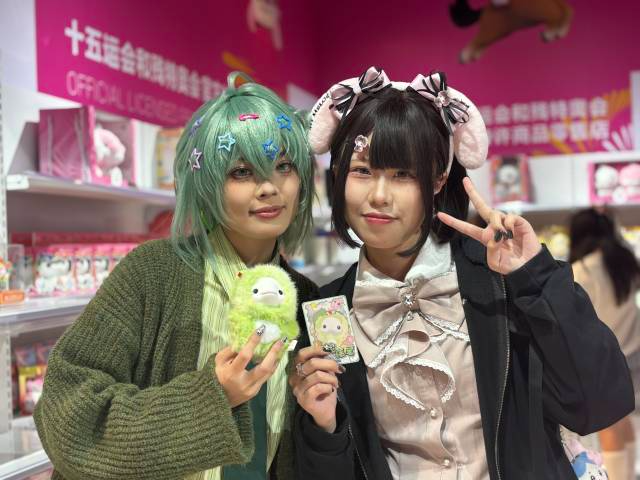 二次元消费群体已成为潮玩市场上不可忽视的力量。