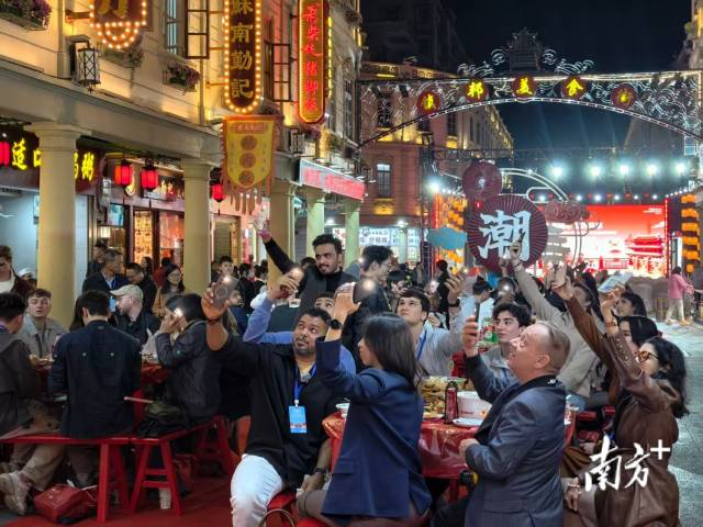 1  南方+ 张晓宜 拍摄