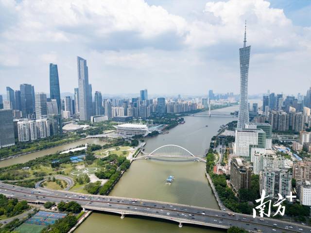 广州城区航拍图。南方+记者 钟志辉 摄