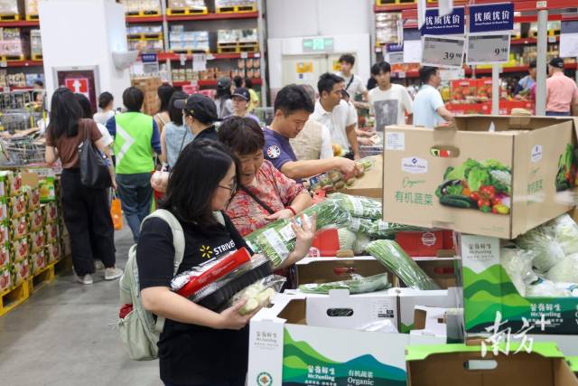 图2:深圳消费场景(所涉品牌与本报道无关)