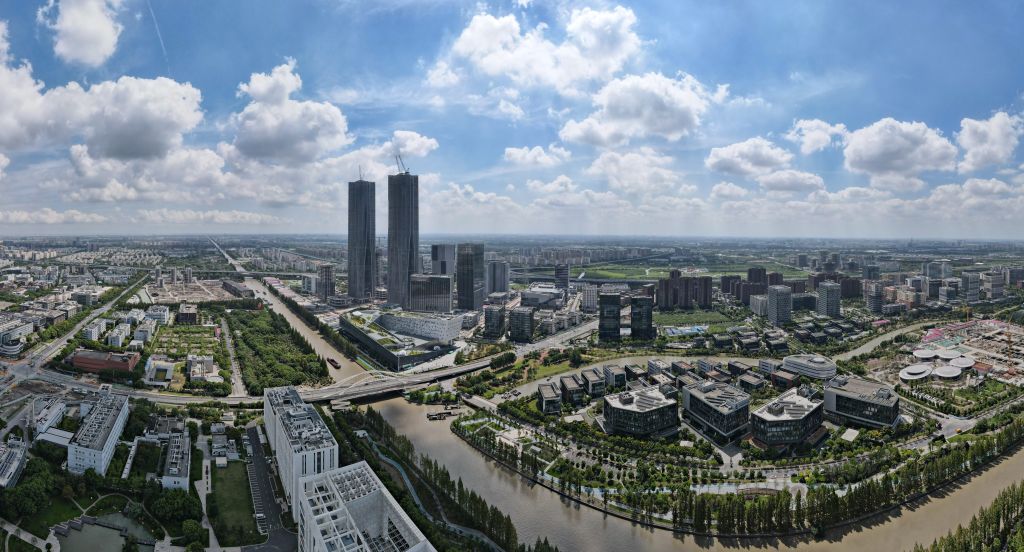 空中俯瞰上海浦东新区张江科学城(无人机全景照片,2023年9月10日摄)。新华社记者 方喆 摄