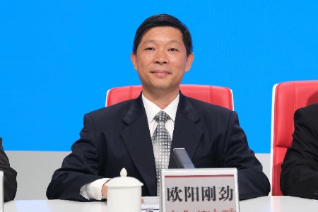 市卫生健康局：将紧缺重点人才纳入引进范围，缩短引进周期